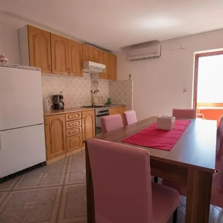 Nusret Appartement *