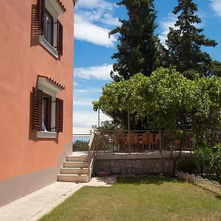 Nusret Apartamento *