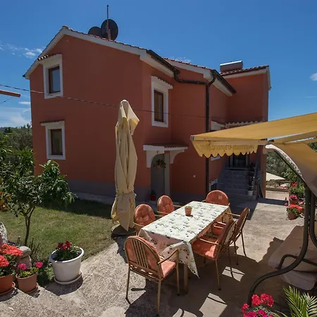 Apartment Nusret Cunski