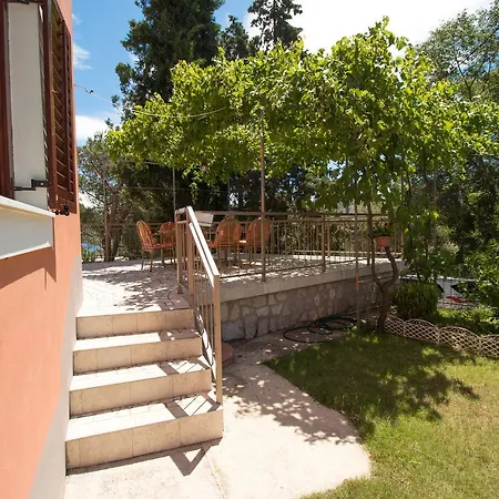 Nusret Apartment Cunski